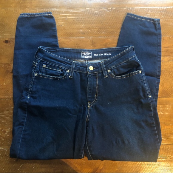 Levi's Signature Mid Rise Skinny Jeans - Picture 2 of 7